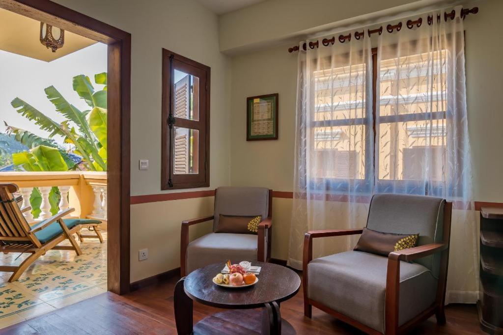 Hotel Le Relais De Chhlong Kratié Exterior foto