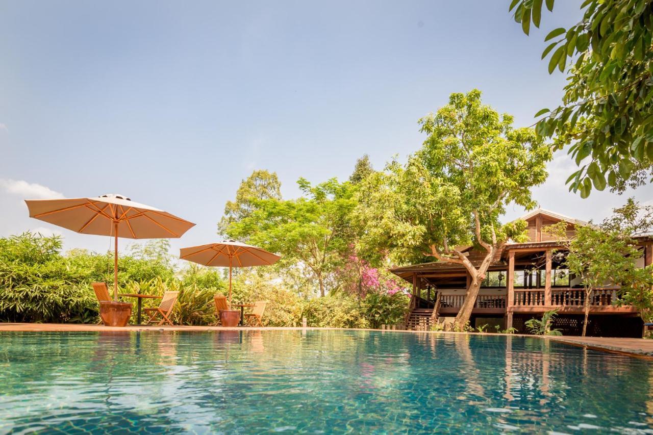 Hotel Le Relais De Chhlong Kratié Exterior foto